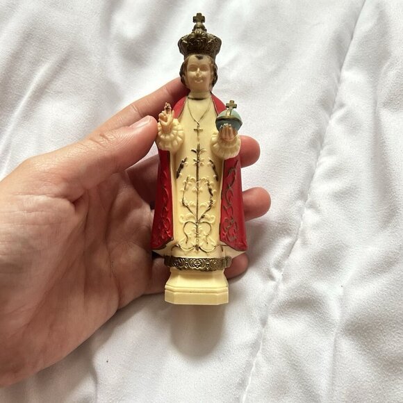 5" Tall Vintage Infant Of Prague Dashboard Statue Made In Hong Kong Jesus - Picture 1 of 6